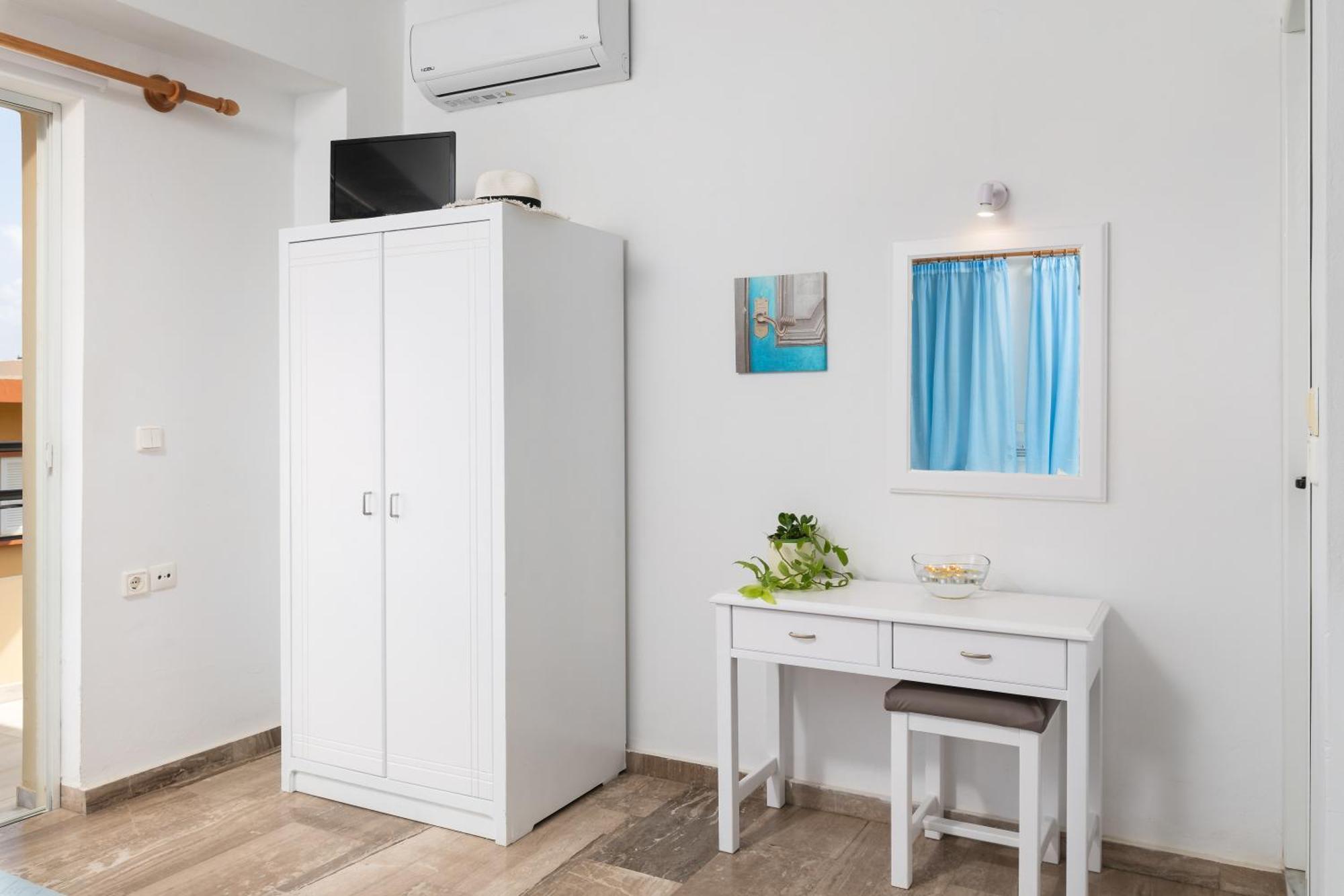 Evdokia Αpartments & Dimitra Village Agia Marina  Ngoại thất bức ảnh
