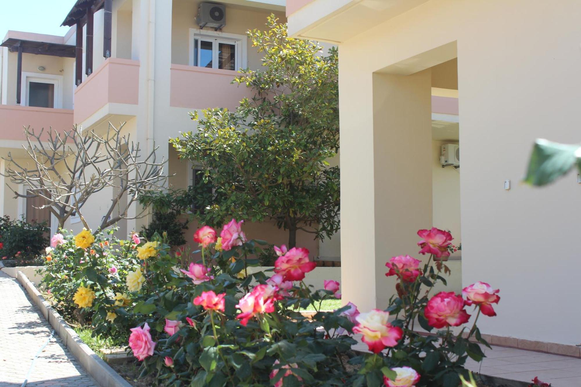 Evdokia Αpartments & Dimitra Village Agia Marina  Ngoại thất bức ảnh